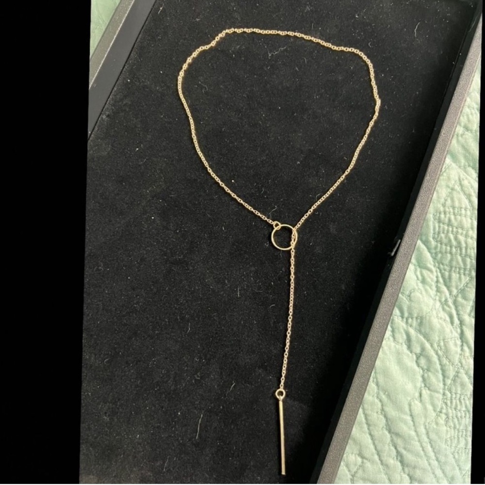 Minimalist, simple gold chain wraparound necklace with bar pendant toggle OSFM - Picture 3 of 4